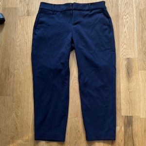 Old Navy Size 4 mid rise navy pants